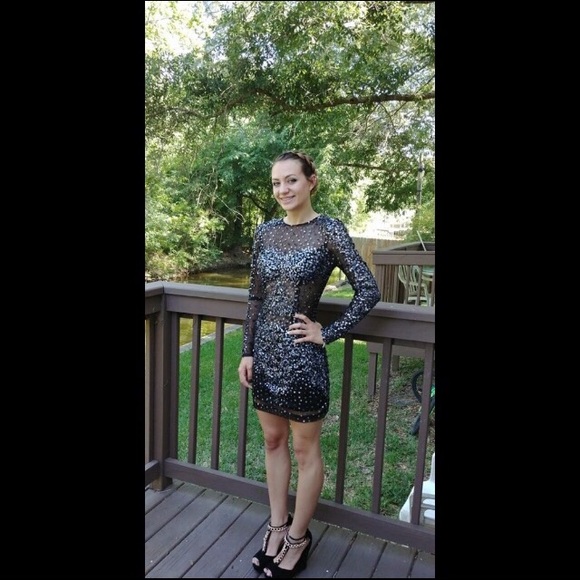 Prom/Homecoming Dress - Picture 2 of 3